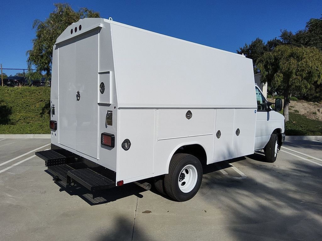 New 2026 Ford E-350 and Econoline 350 Super Duty w/ Power Equipment Group RWD image 37