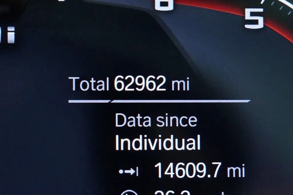 Used 2022 BMW X7 M50i image 28