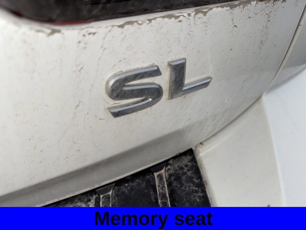 Used 2023 Nissan Armada SL w/ Captain's Chairs Package image 5