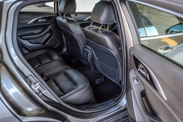 Used 2017 INFINITI QX30 Premium w/ Navigation Package FWD image 39