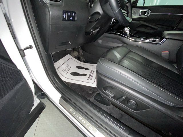 Used 2023 Kia Sorento SX FWD image 12