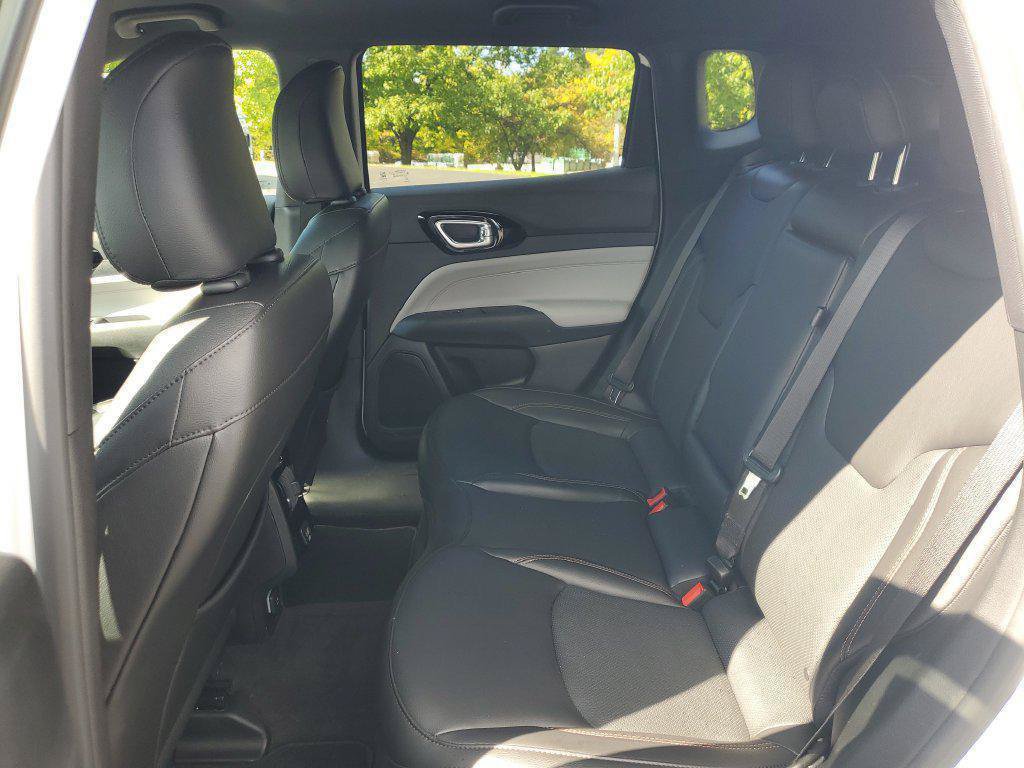 Used 2023 Jeep Compass Limited AWD/4WD image 27