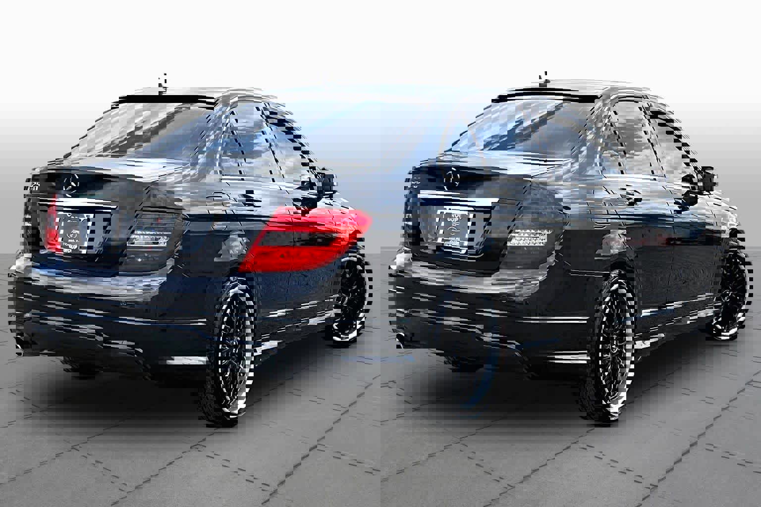 Used 2013 Mercedes-Benz C 250 Sedan image 13