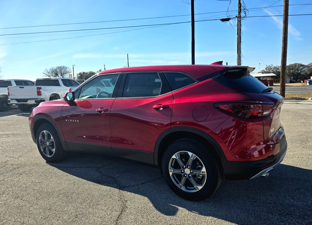 New 2025 Chevrolet Blazer LT FWD image 3
