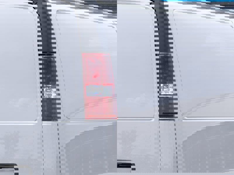 New 2025 Chevrolet Express 3500 Extended image 11
