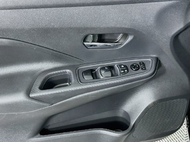 Used 2024 Nissan Versa SV FWD image 22