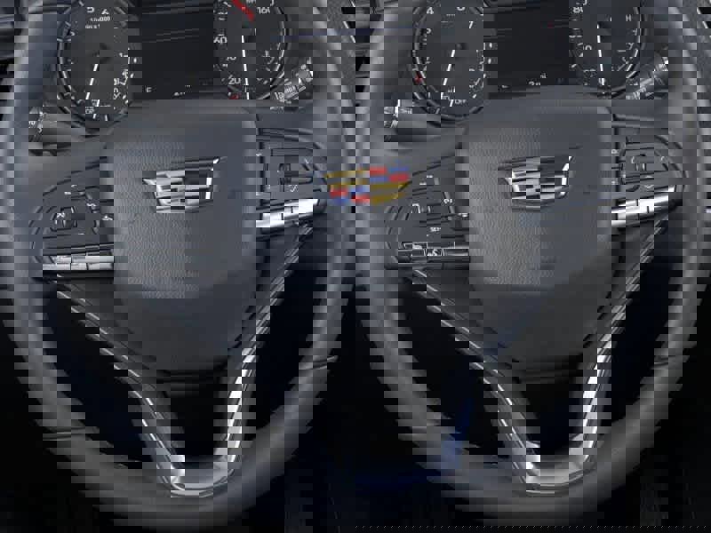 New 2025 Cadillac XT6 Luxury FWD image 18