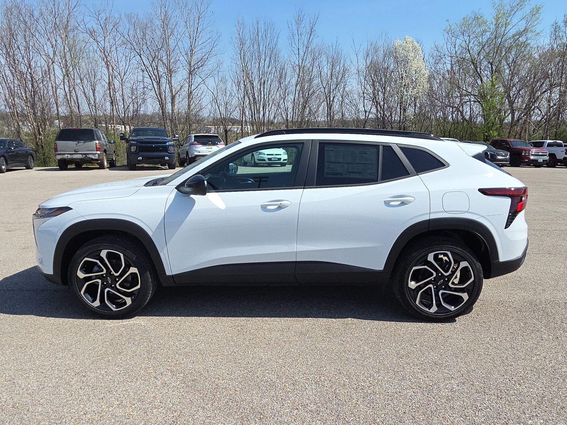 New 2026 Chevrolet Trax RS w/ Driver Confidence Package image 5