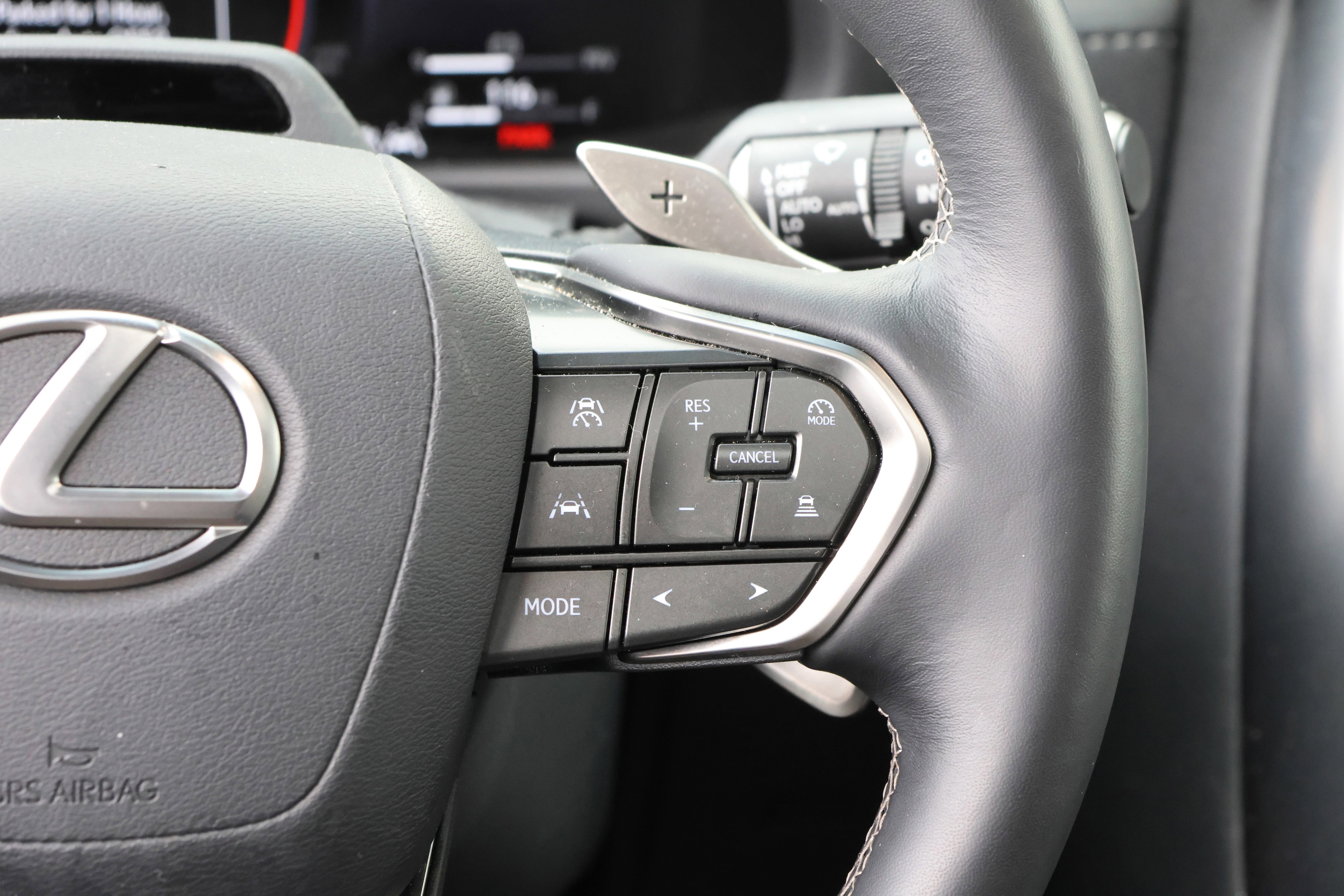 Used 2025 Lexus LX 700h Overtrail image 22