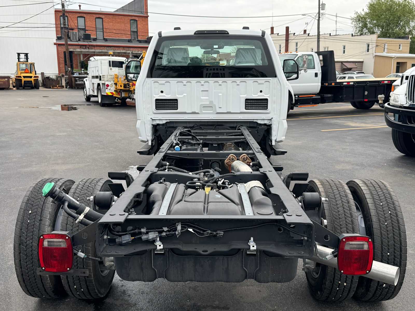 Used 2024 Ford F550 2WD Regular Cab Super Duty image 10