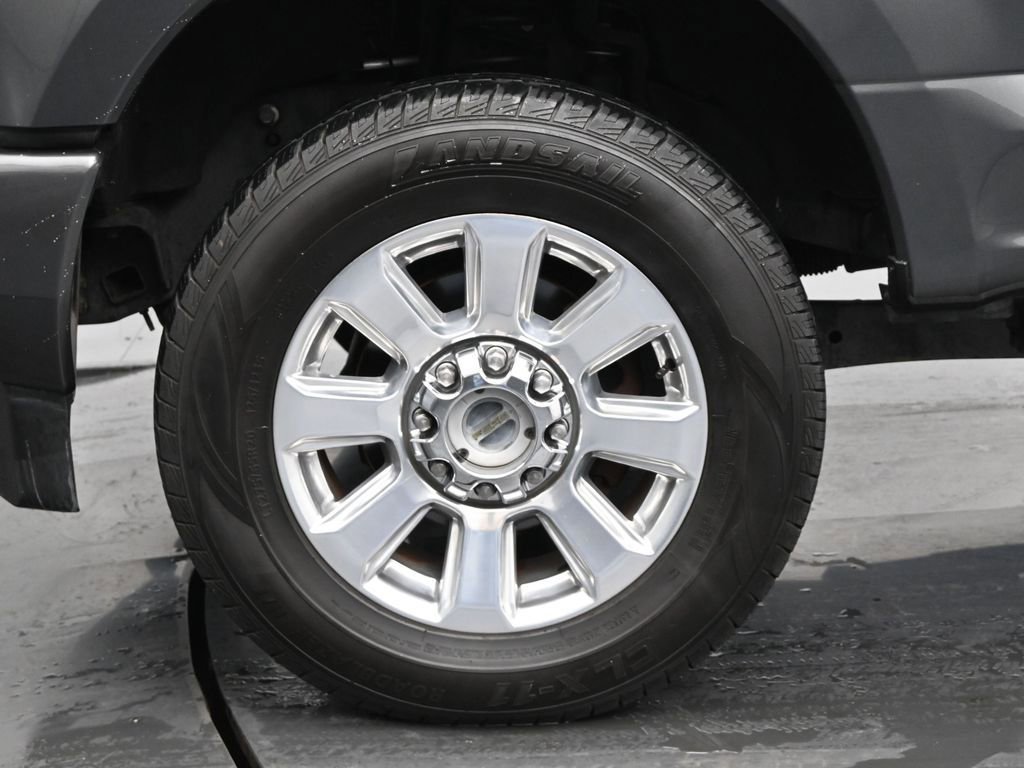 Certified 2018 Ford F350 Platinum w/ Platinum Ultimate Package image 36