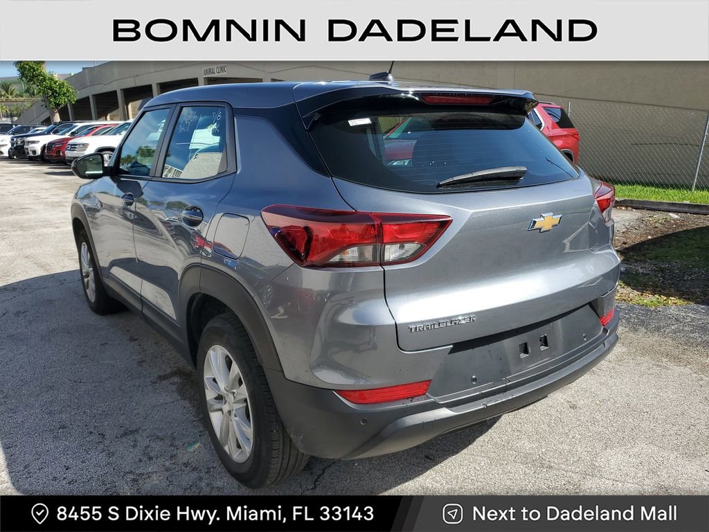 Used 2022 Chevrolet TrailBlazer LS image 3