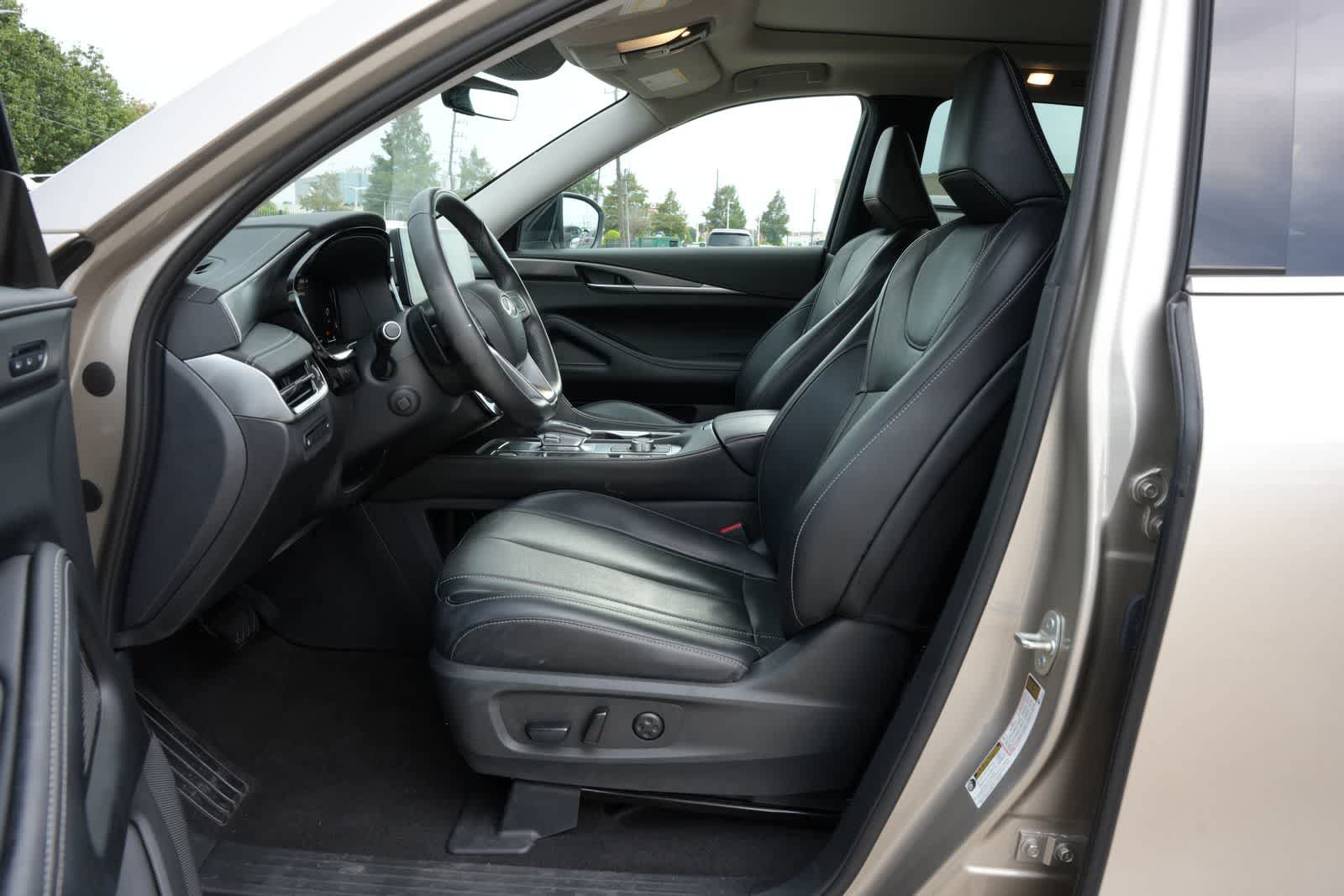 Certified 2023 INFINITI QX60 Luxe w/ Cargo Package AWD/4WD image 16