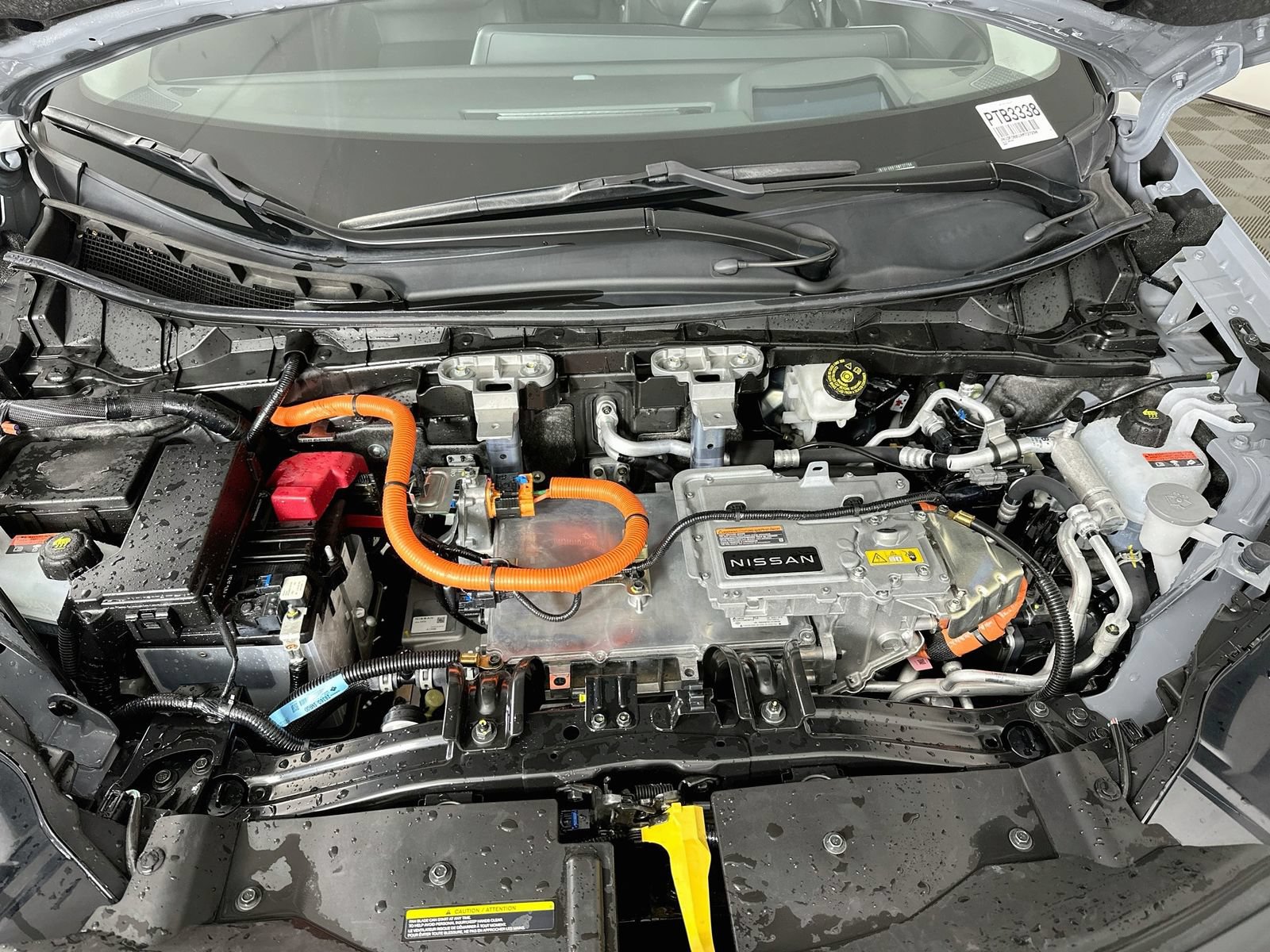 Used 2024 Nissan Ariya AWD image 30