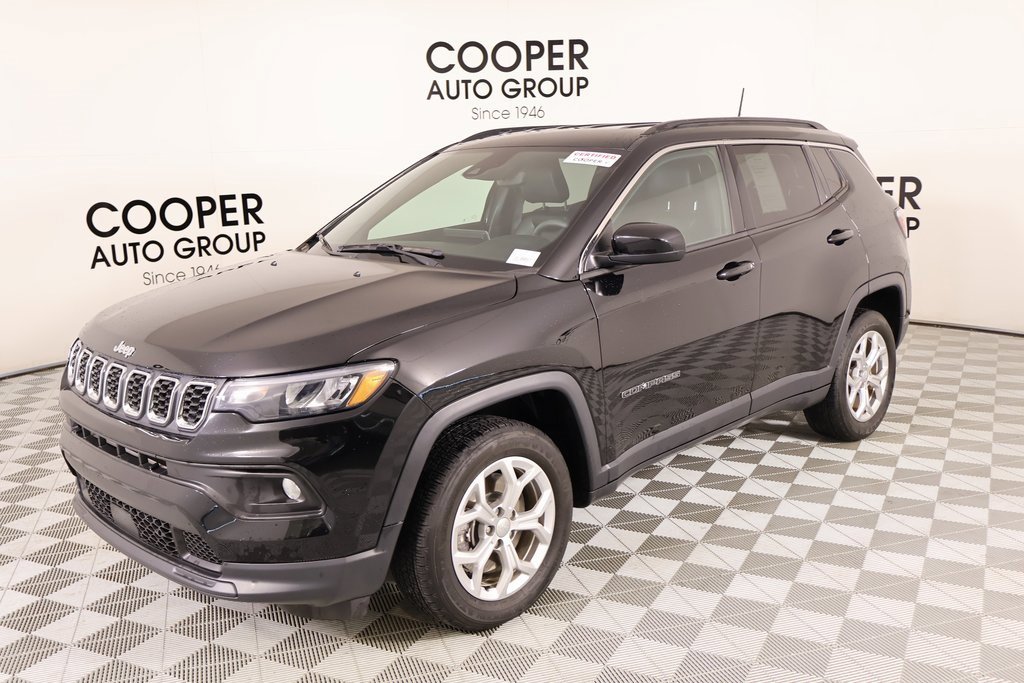 Used 2024 Jeep Compass Latitude w/ Convenience Group image 10