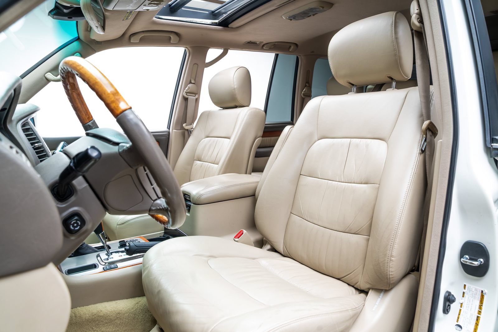 Used 2004 Lexus LX 470 4WD image 19