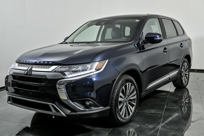 Used 2020 Mitsubishi Outlander SE FWD image 5