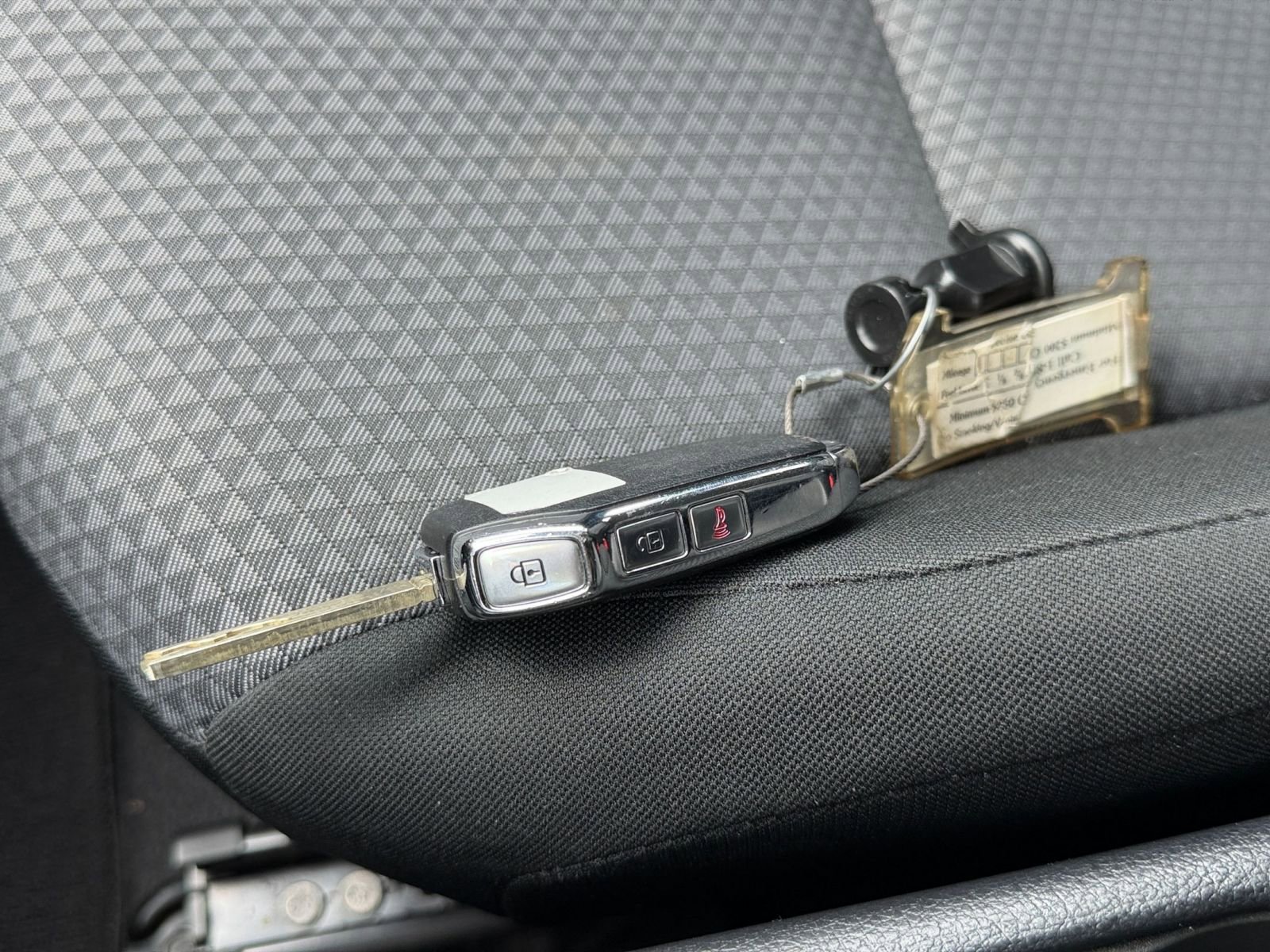 Used 2025 Kia Soul LX w/ LX Technology Package FWD image 21