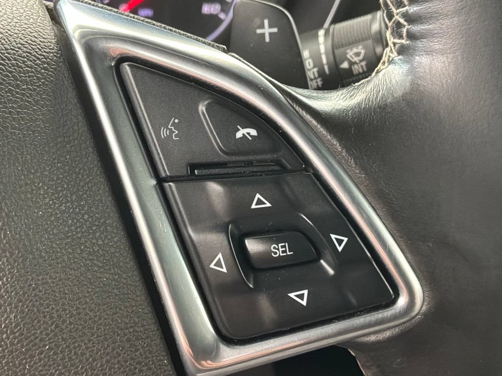 Used 2020 Chevrolet Camaro LT RWD image 16