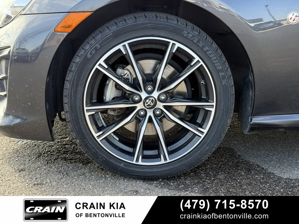 Used 2017 Toyota 86 image 29