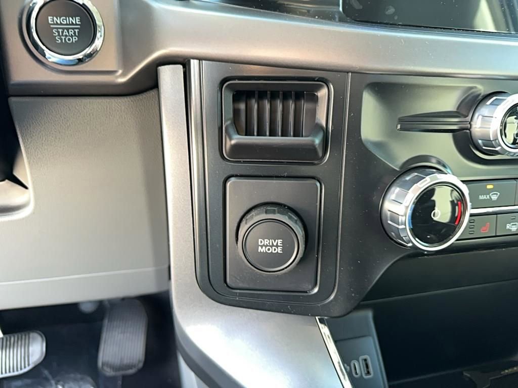 New 2025 Ford F150 XLT w/ Equipment Group 302A MID image 29
