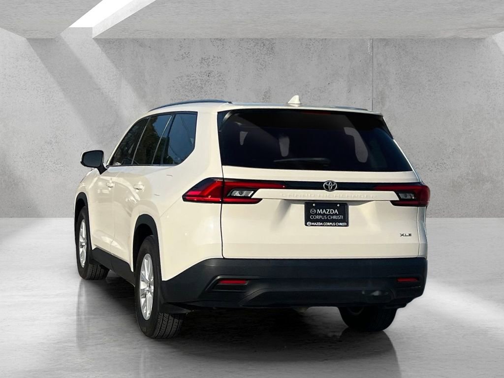 Used 2024 Toyota Grand Highlander XLE image 7