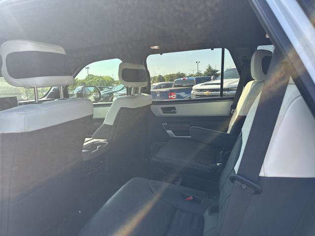 Used 2025 Toyota Sequoia Capstone AWD/4WD image 7