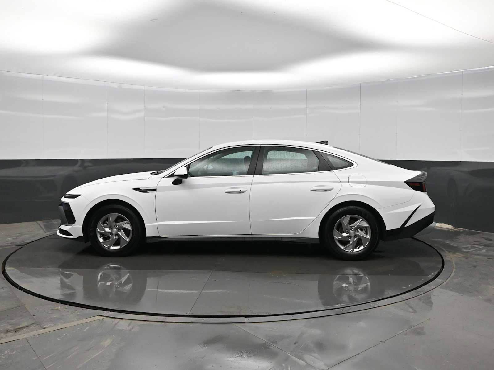 Certified 2025 Hyundai Sonata SE image 5