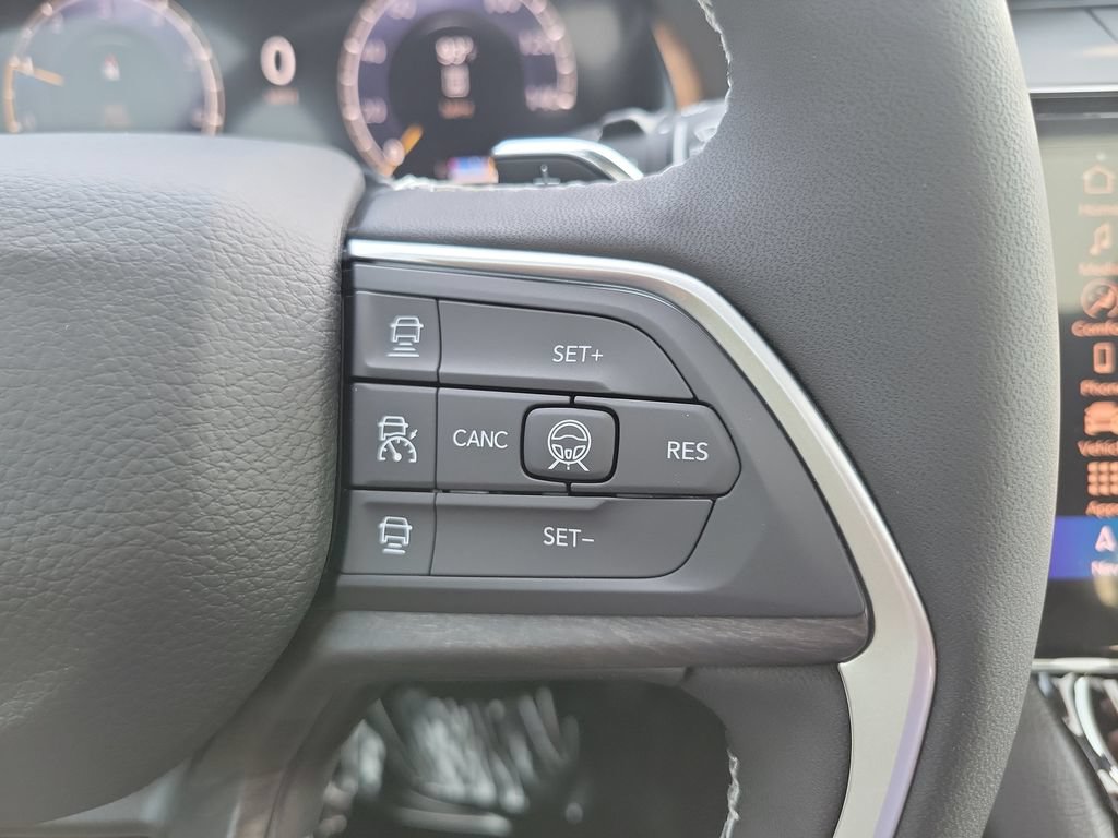 New 2026 Jeep Grand Cherokee Altitude RWD image 15