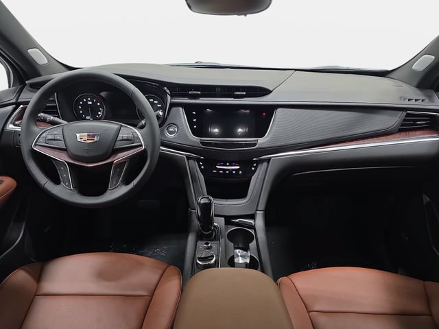 New 2026 Cadillac XT5 Premium Luxury w/ Driver Assist Package FWD image 9