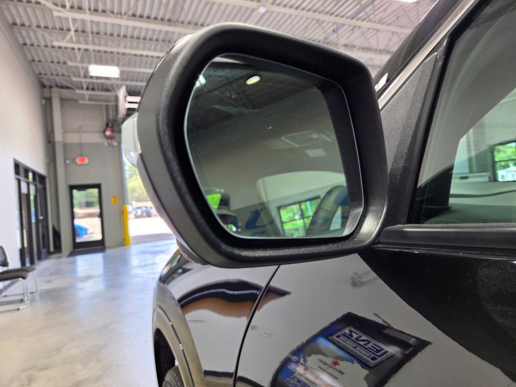 Used 2026 Chevrolet Traverse High Country w/ LPO, Floor Liner Package AWD/4WD image 27