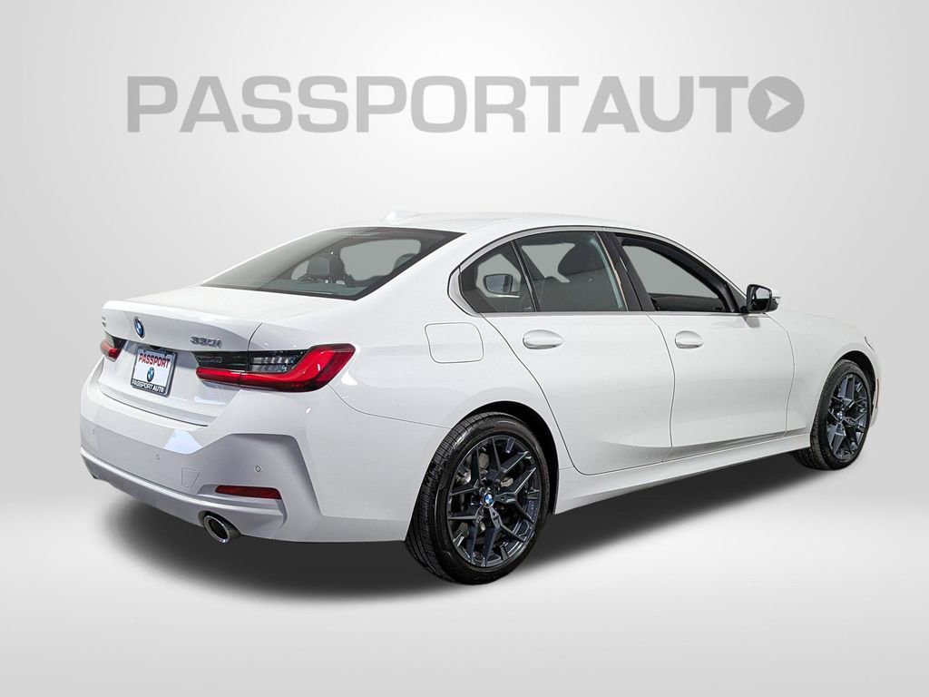 Used 2025 BMW 330i xDrive Sedan w/ Convenience Package image 7