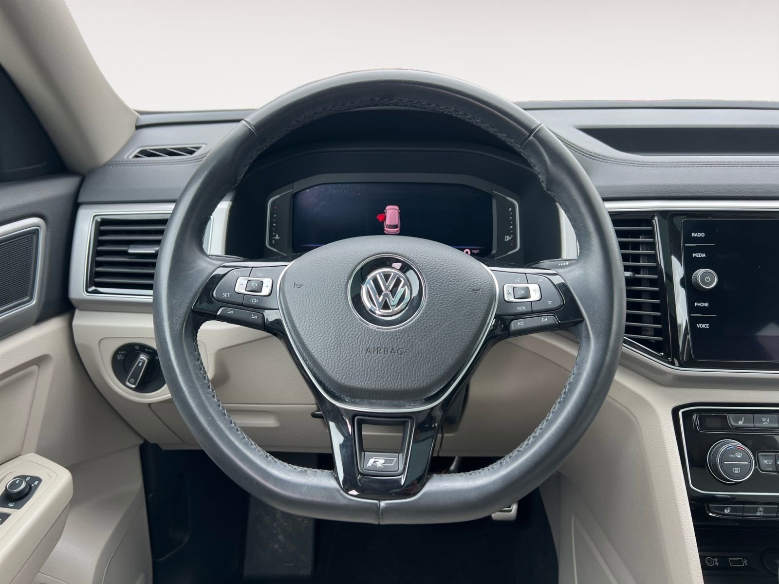 Used 2019 Volkswagen Atlas SEL R-Line image 12