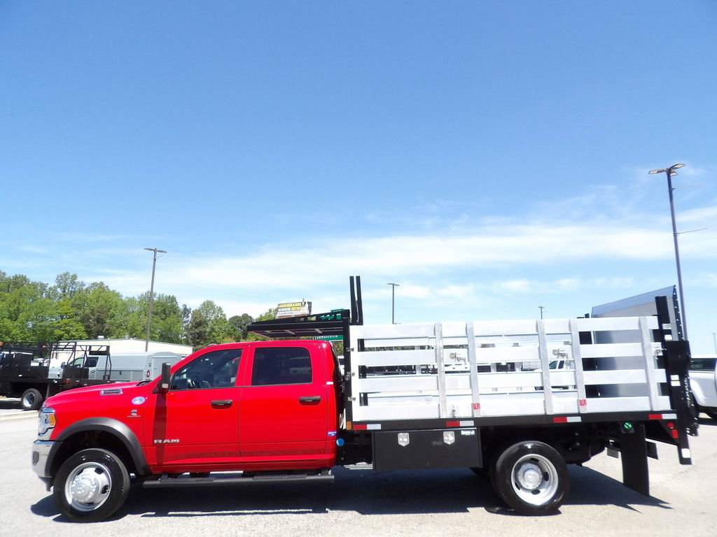 Used 2021 RAM 5500 Tradesman w/ Chrome Appearance Group RWD image 66