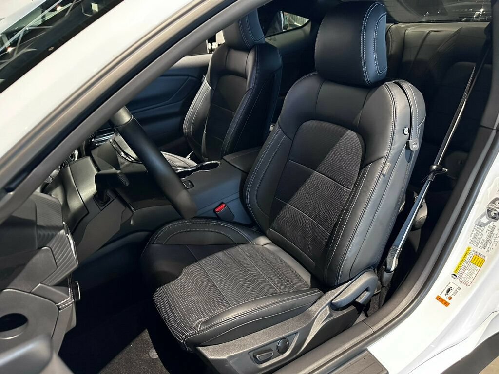 Used 2025 Ford Mustang GT Premium RWD image 16