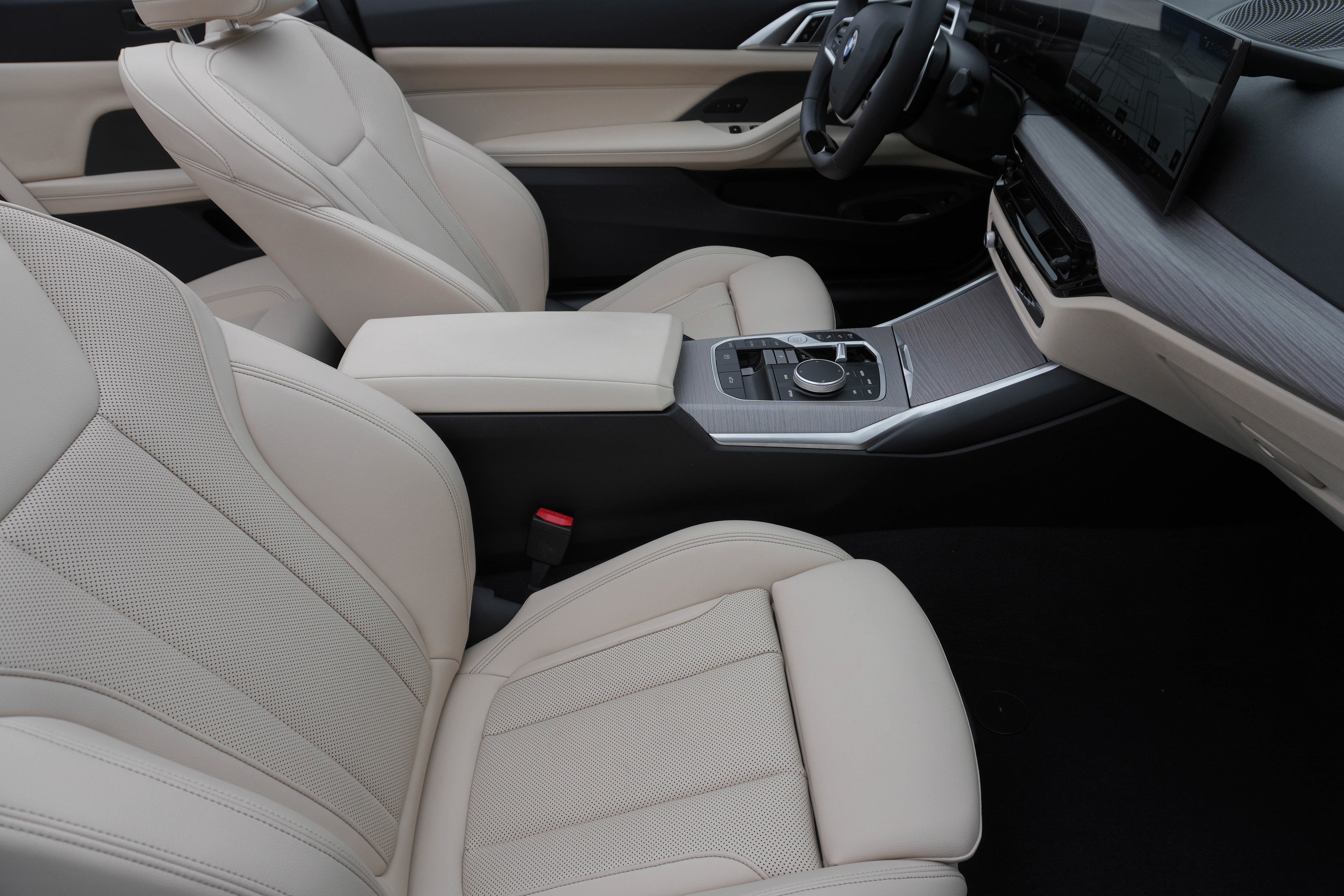 Used 2026 BMW 430i Convertible RWD image 14