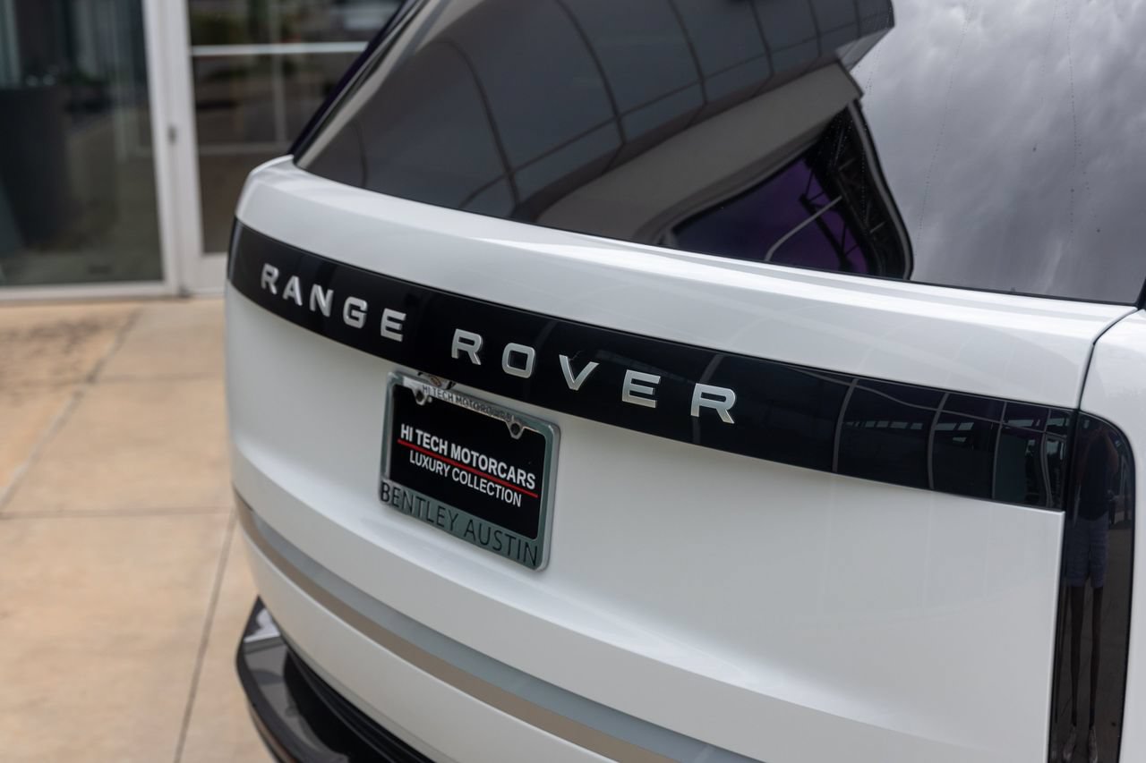 Used 2025 Land Rover Range Rover Long Wheelbase Autobiography AWD/4WD image 8