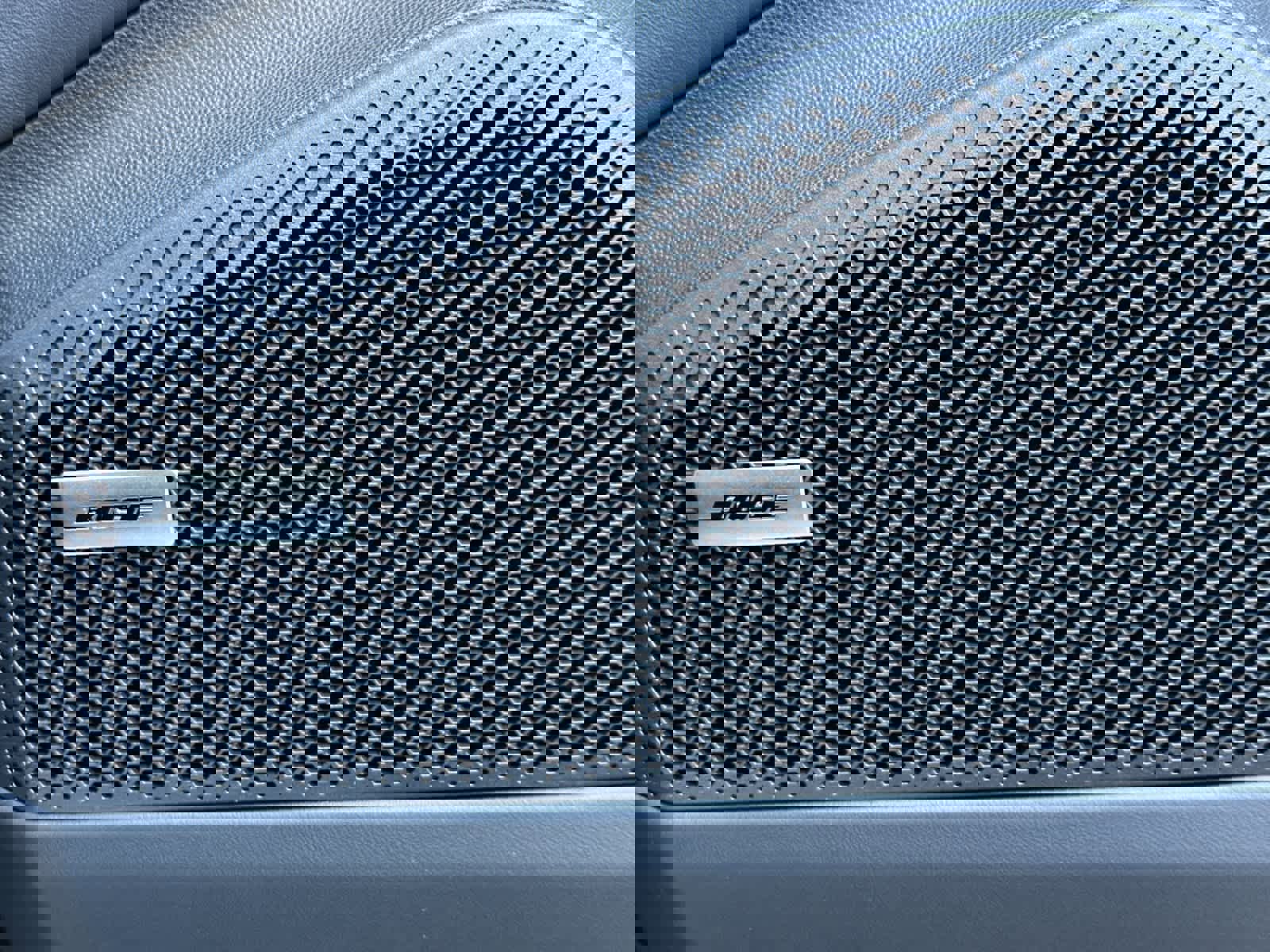 New 2026 Porsche Macan Electric RWD image 20