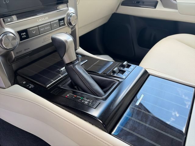 Used 2021 Lexus GX 460 Premium w/ Accessory Package AWD/4WD image 24
