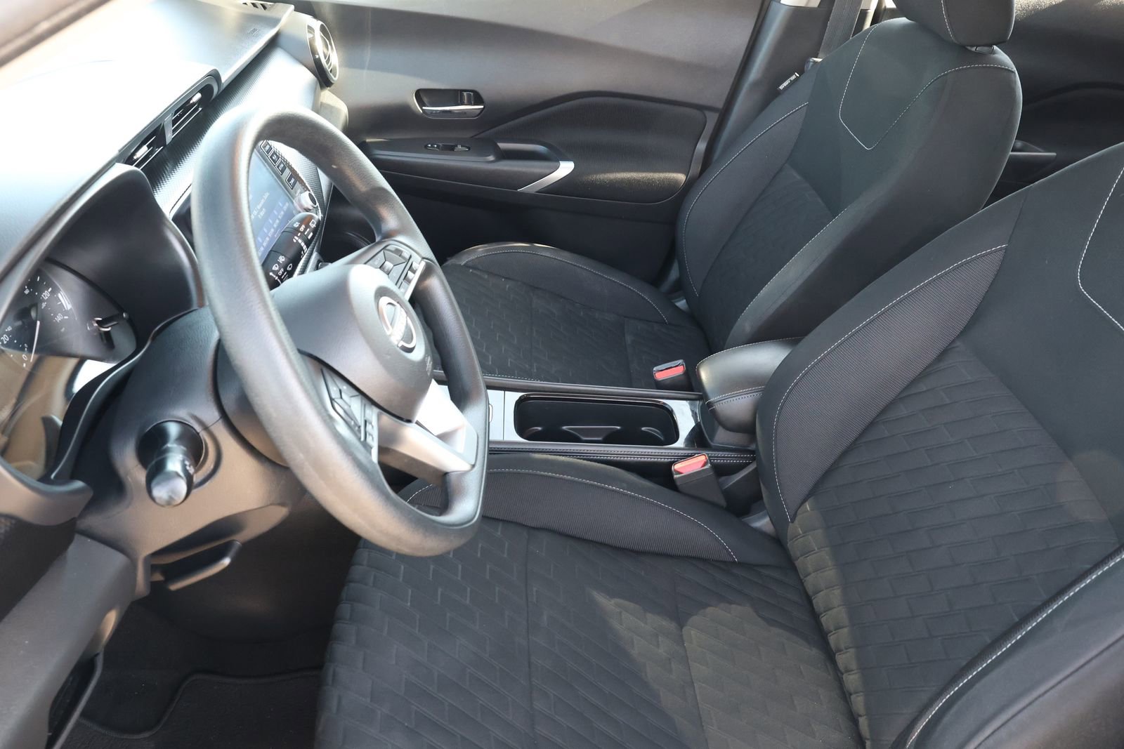 Used 2022 Nissan Kicks SV image 13