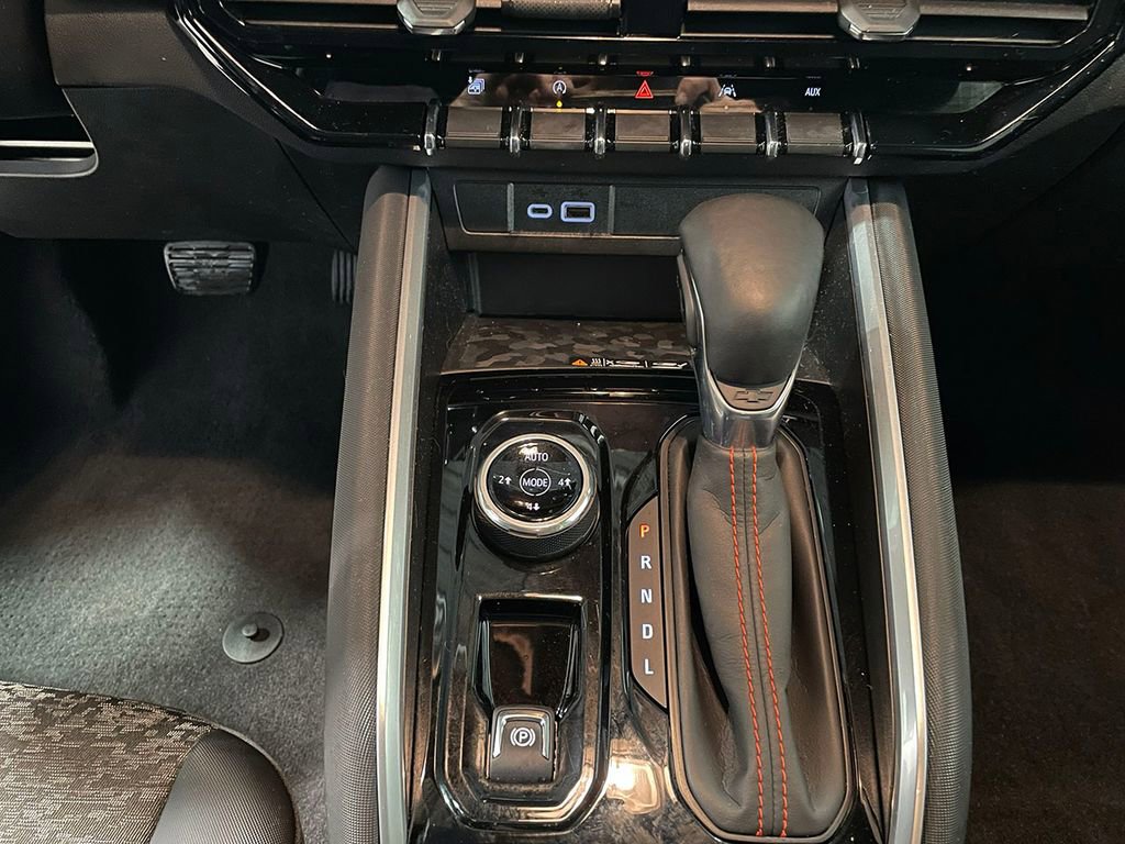 Used 2023 Chevrolet Colorado Z71 w/ Z71 Convenience Package 2 image 33