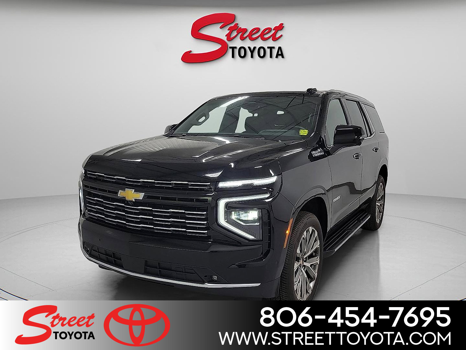 Used 2025 Chevrolet Tahoe High Country w/ Sun And Tow Package AWD/4WD image 1
