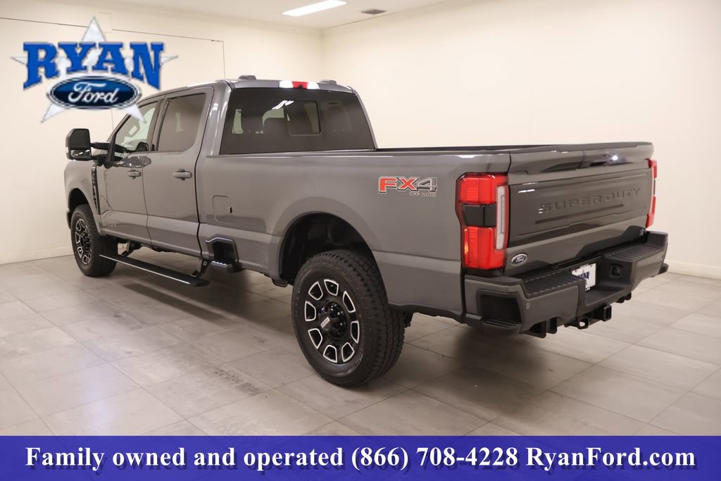 New 2026 Ford F250 Platinum w/ FX4 Off-Road Package image 3