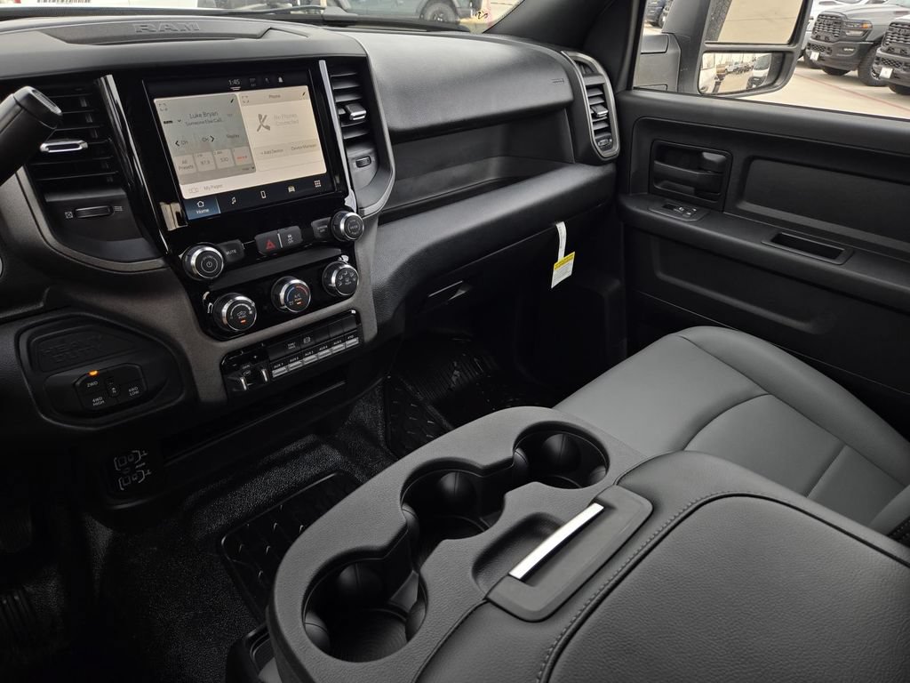 New 2026 RAM 5500 Tradesman AWD/4WD image 19