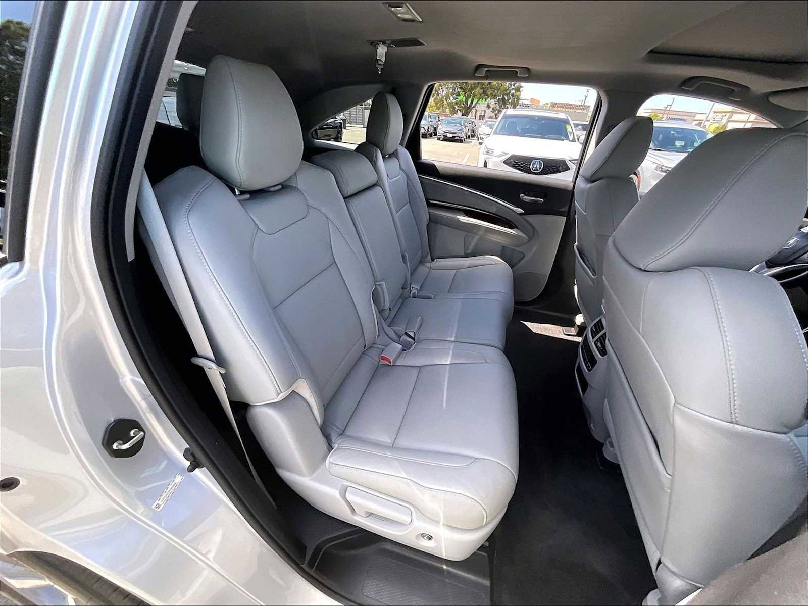 Used 2015 Acura MDX FWD image 28