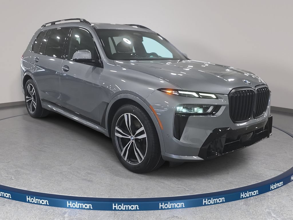 Certified 2024 BMW X7 xDrive40i w/ M Sport Package AWD/4WD image 3