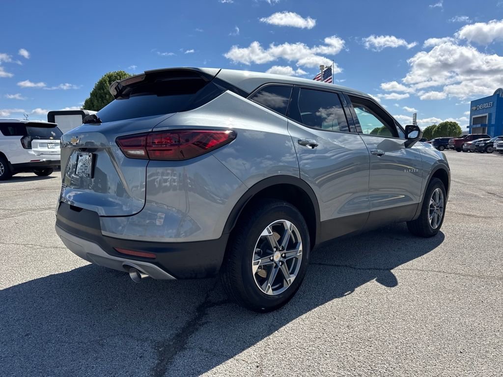 Used 2024 Chevrolet Blazer LT image 7