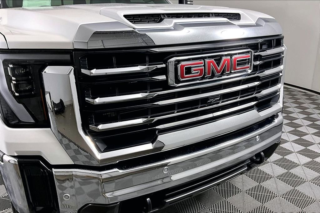 Used 2025 GMC Sierra 2500 SLT w/ SLT Premium Package AWD/4WD image 32