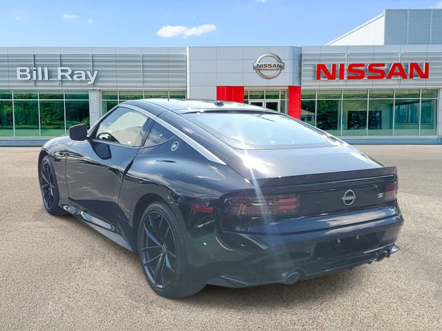 Certified 2025 Nissan Z Performance w/ Floor Mat Package RWD image 3