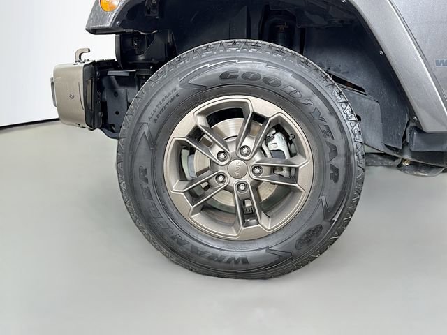 Used 2017 Jeep Wrangler Unlimited Sahara image 26